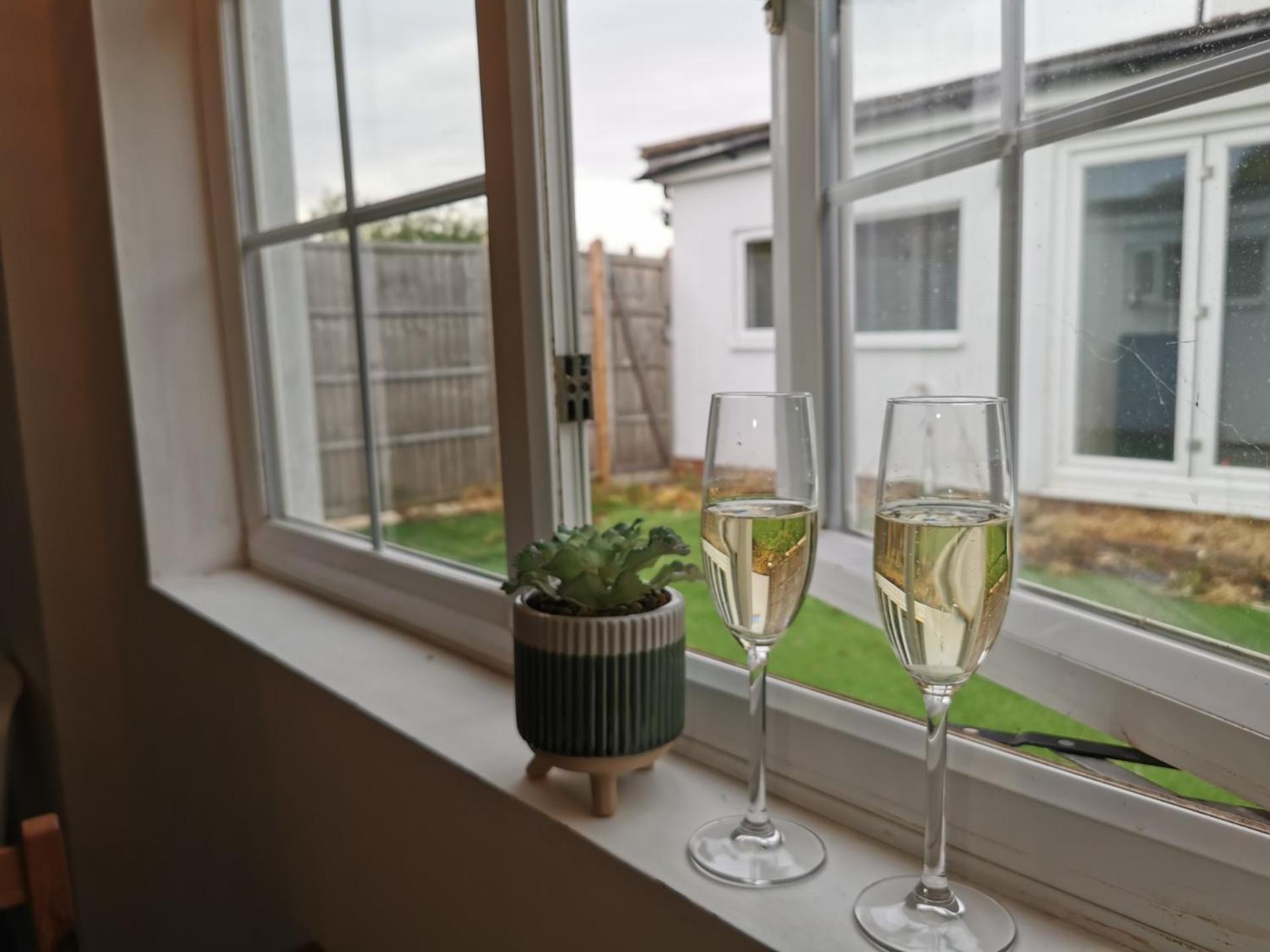 Cosy Studio In Havant! Near A3 And Staunton Country Park Екстериор снимка