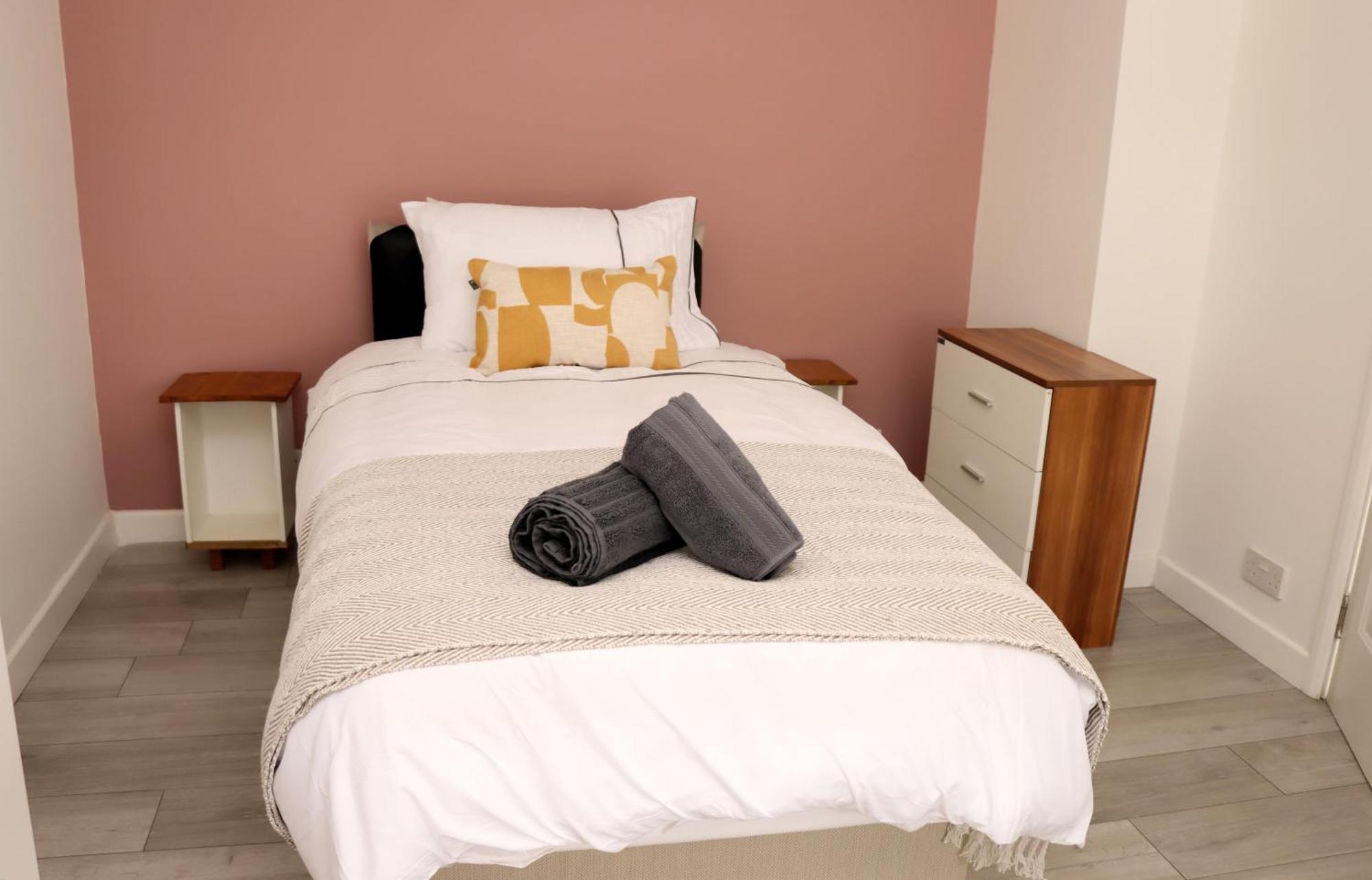 Cosy Studio In Havant! Near A3 And Staunton Country Park Екстериор снимка